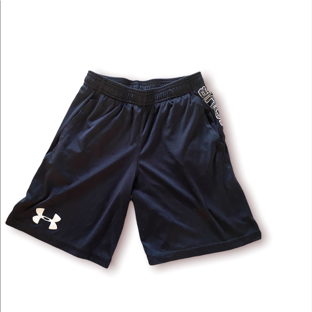 Under Armour youth medium basketball shorts